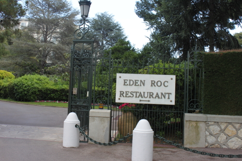 Eden Roc Entrance