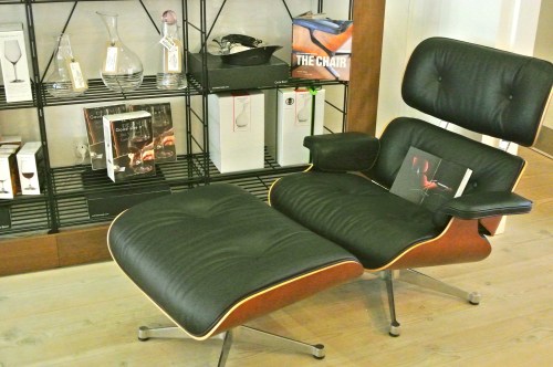 Charles and Ray Eames lounger