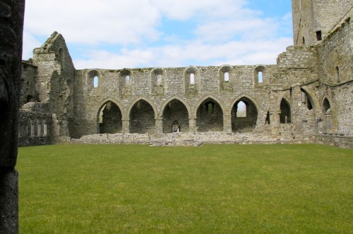 jerpoint abbey cloisters