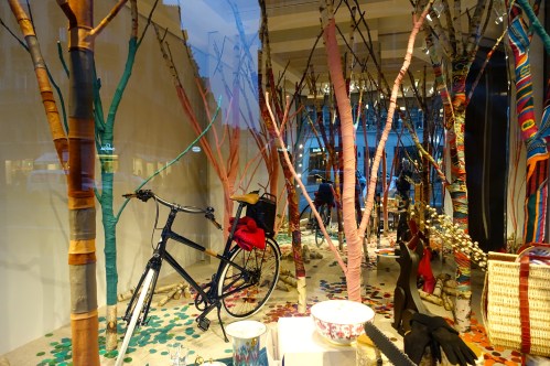 window display hermes